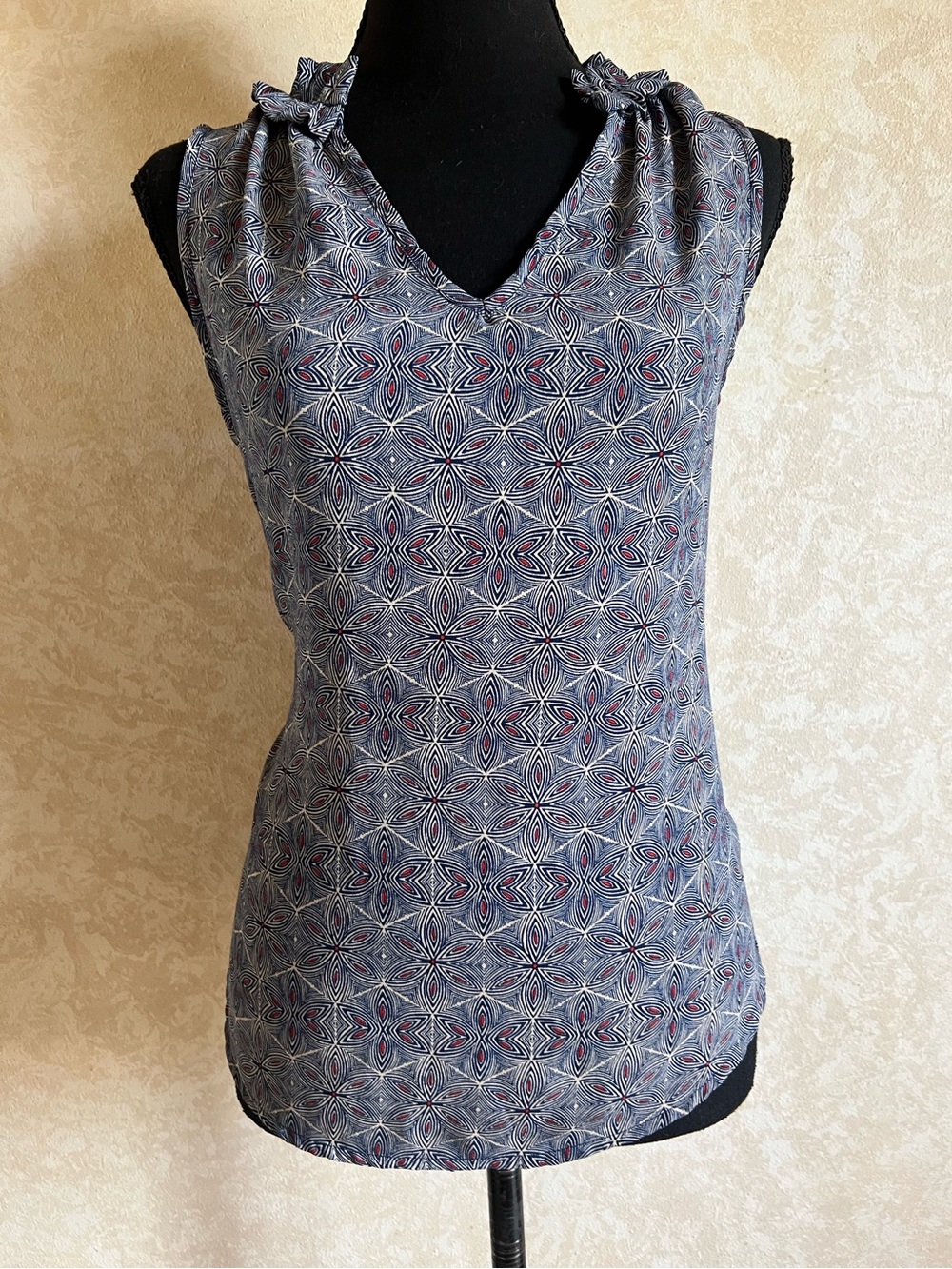 Allison Joy Navy and Red Geometric V-Neck tank